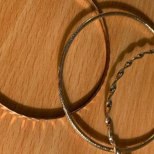 Bracelets bangles 14k goldtone 2.5 dia set of three